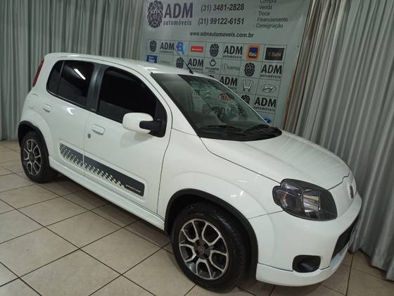FIAT UNO 1.4 EVO SPORTING 8V FLEX 4P MANUAL FIAT UNO 1.4 EVO SPORTING 8V FLEX 4P MANUAL